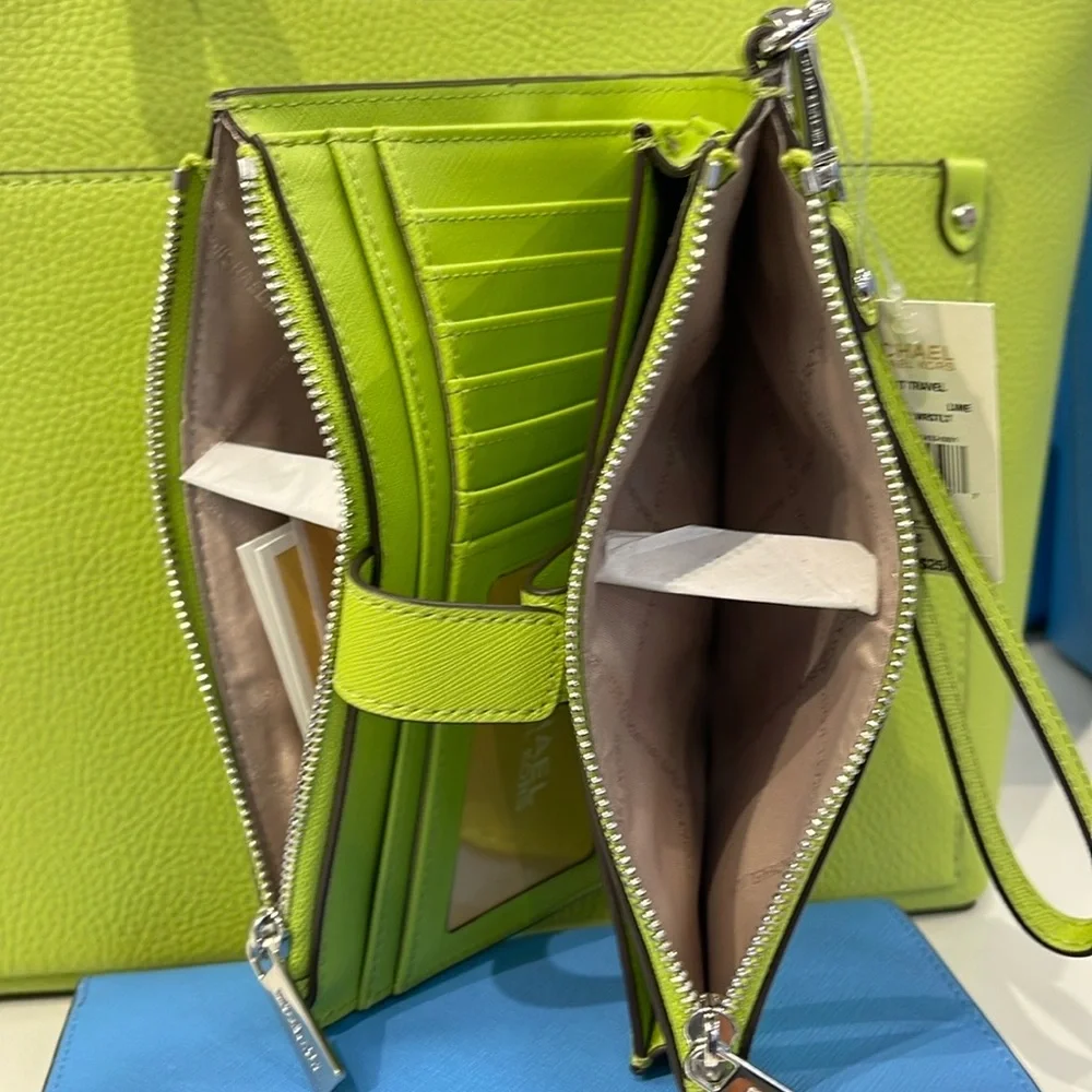 MICHAEL KORS LG DOUBLE ZIP WRISTLET Wallet Phone Case Holder Lime NWT
